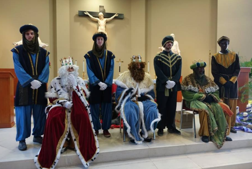 Captura de pantalla 2017 12 21 a las 22. 33. 10 &bull; alegría e ilusión con la visita de los reyes magos al colegio